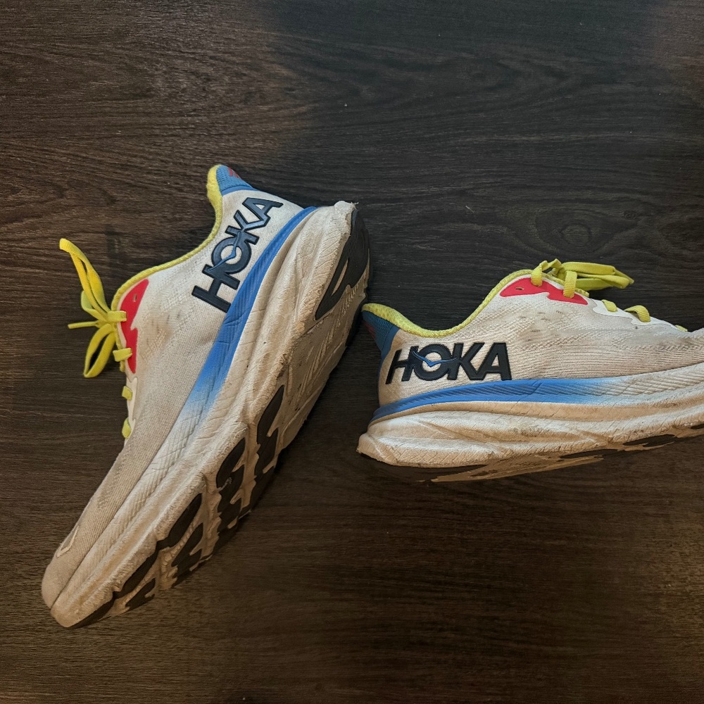 Hoka Clifton 9 Men's - Size 9 - Blanc de Blanc/Virtual Blue